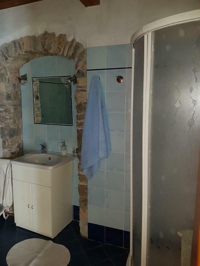Piccolo Rifugio Nel Verde Chiusavecchia Buitenkant foto